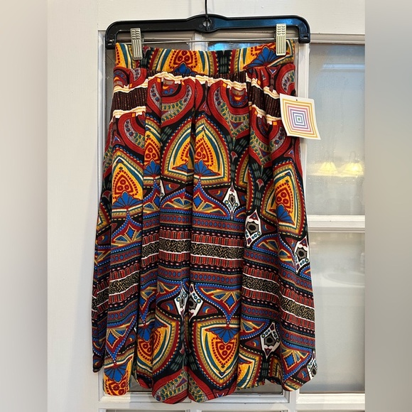 LuLaRoe Madison Pleated Skirt Pockets Boho Southwestern Aztec Size S NWT - Picture 1 of 10